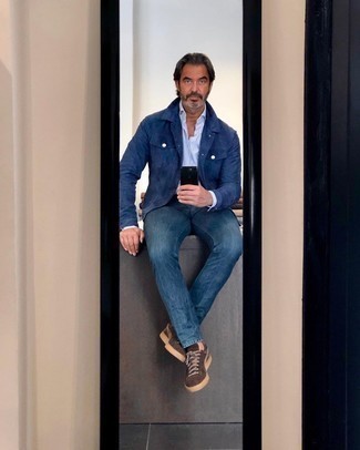 С чем носить синюю замшевую куртку мужчине