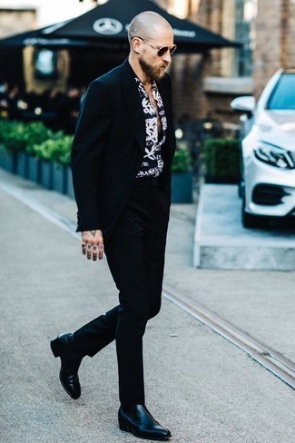 Какие ботинки челси носить с синим костюмом