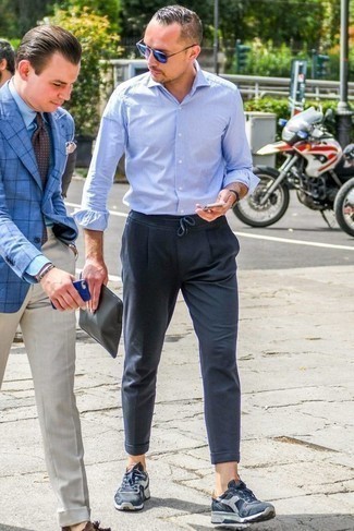 С чем носить синие солнцезащитные очки мужчине