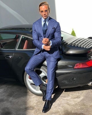 С чем носить синие солнцезащитные очки мужчине