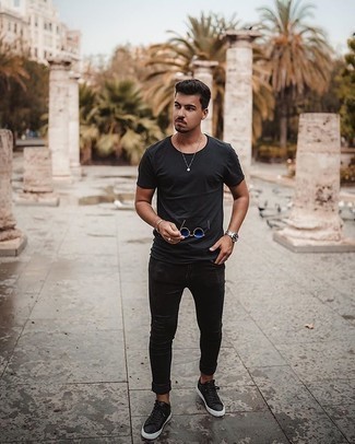 С чем носить синие солнцезащитные очки мужчине