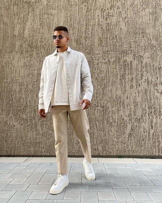 С чем носить синие солнцезащитные очки мужчине