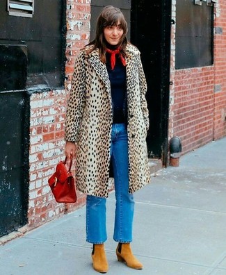 С чем носить синий свитер женщине