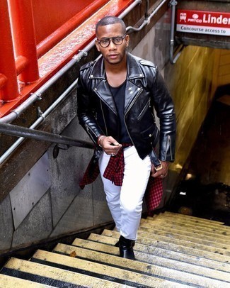 С чем носить синюю майку мужчине