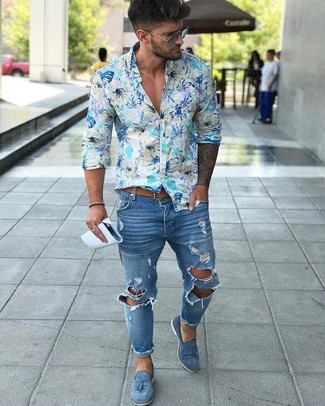 Какие джинсы носить с синими лоферами с кисточками