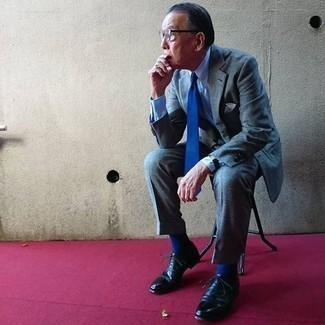 С чем носить синий галстук мужчине