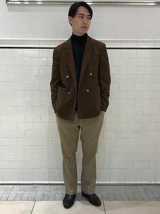 Какие пиджаки носить с синей водолазкой мужчине