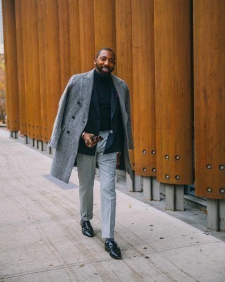 Какие пиджаки носить с синей водолазкой мужчине