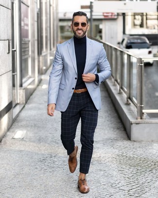 Какие оксфорды носить с синей водолазкой