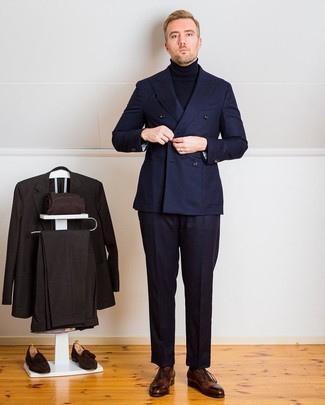 Какие оксфорды носить с синей водолазкой