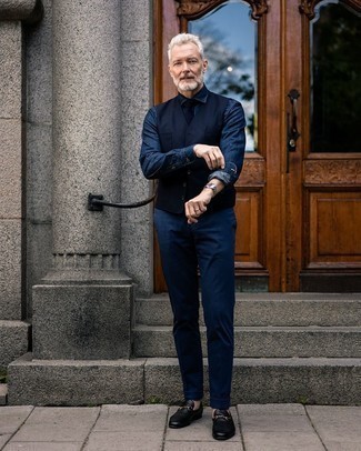 Какие лоферы носить с синим жилетом