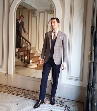 Какие монки носить с синим жилетом