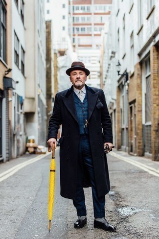 Какие длинные пальто носить с синим жилетом