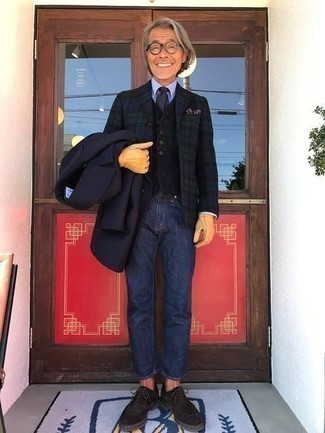 Какие длинные пальто носить с синим жилетом