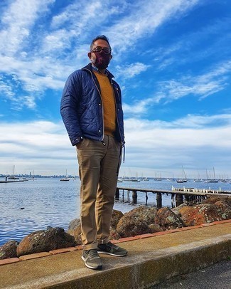 С чем носить синюю ветровку мужчине