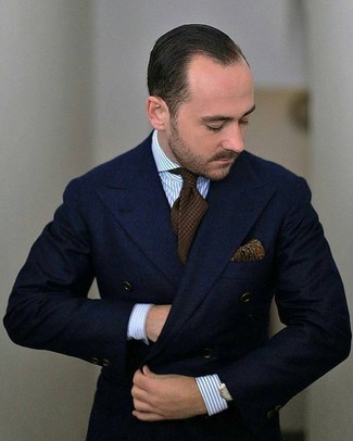 С чем носить синий шерстяной двубортный пиджак мужчине