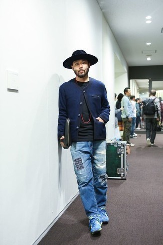 С чем носить синюю шерстяную шляпу мужчине