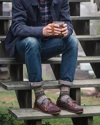 С чем носить синюю шерстяную куртку мужчине