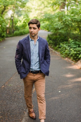 С чем носить синий плетеный ремень из плотной ткани мужчине