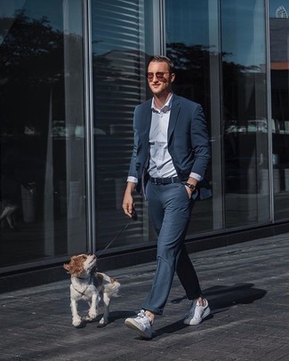 С чем носить синий плетеный ремень из плотной ткани мужчине