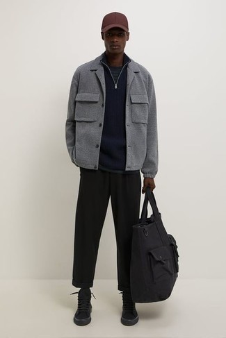 С чем носить синий свитер с воротником на молнии мужчине