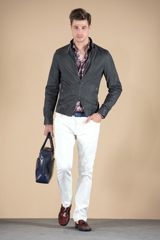 Как носить бомбер с мокасинами мужчине