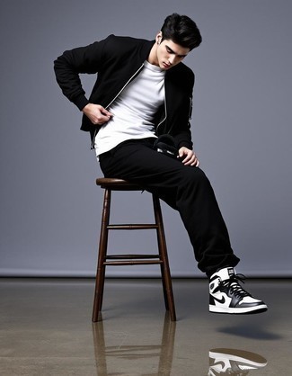 Как носить бомбер с высокими кедами мужчине