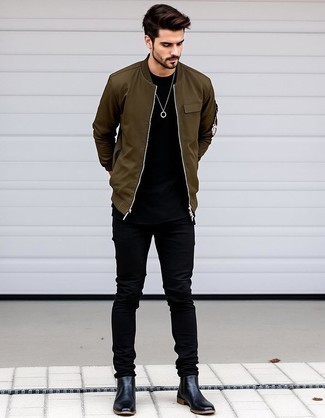 С чем носить бомбер мужчине осень