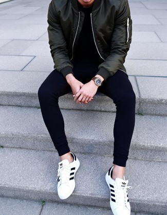 Как носить бомбер с низкими кедами мужчине