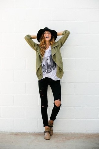 Какие джинсы носить с коричневыми ботильонами