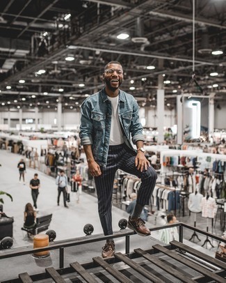 Какие брюки чинос носить с коричневыми кроссовками