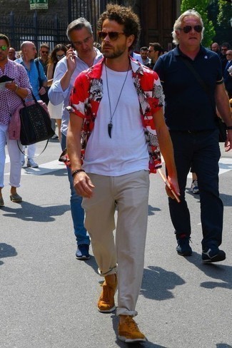 С чем носить коричневые кроссовки мужчине