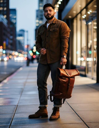 С чем носить коричневую сумку мужчине
