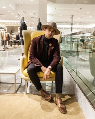 Как носить коричневый пиджак с черными брюками чинос