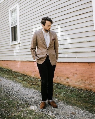 Как носить коричневый пиджак с черными брюками чинос