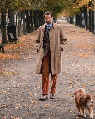Как носить коричневый пиджак с коричневыми брюками чинос