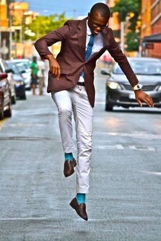 Как носить коричневый пиджак с серыми брюками чинос