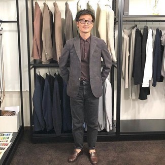 Как носить коричневый пиджак с серыми джинсами мужчине