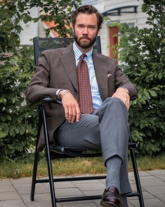 Какие лоферы носить с коричневым пиджаком мужчине