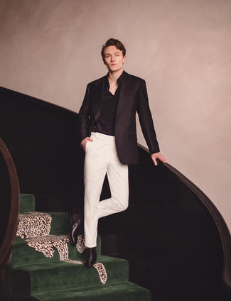 Как носить коричневый пиджак с белыми брюками чинос