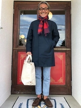 Какие дождевики носить с коричневыми топсайдерами