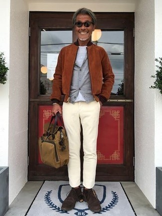 Какие кардиганы носить с коричневым бомбером мужчине