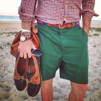 С чем носить коричневый браслет мужчине