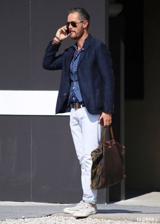 С чем носить коричневый браслет мужчине