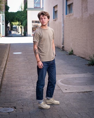 С чем носить коричневый браслет мужчине