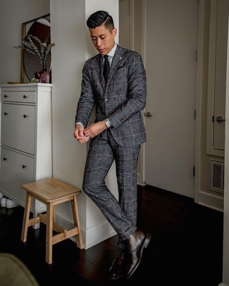 Какие костюмы носить с коричневыми ботинками броги