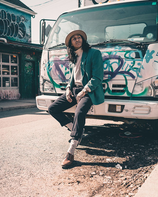 Какие водолазки носить с коричневыми брогами