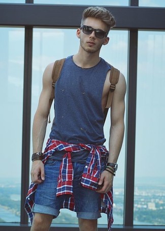 С чем носить коричневый рюкзак из плотной ткани мужчине