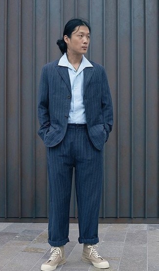 С чем носить коричневые высокие кеды из плотной ткани мужчине