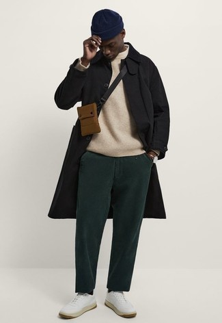 С чем носить коричневую сумку почтальона из плотной ткани